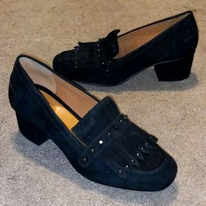 Black studded heel pump shoe